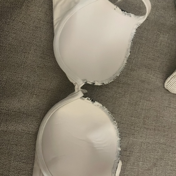 Victoria’ Secret bra - Picture 5 of 5